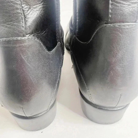 Aravon Black Leather Booties Silver Buckle Women's Size 5.5 - Picture 12 of 13